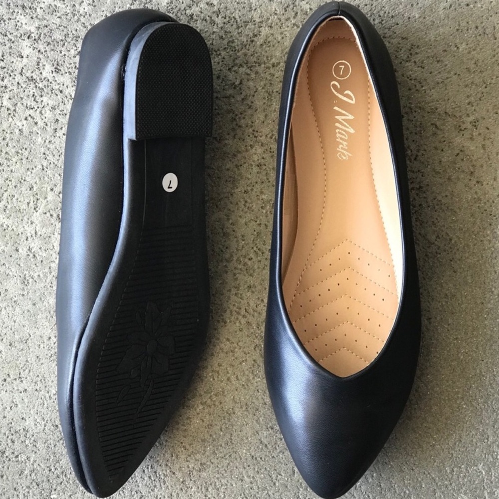 NEW Classic Black Faux Leather Pointed Toe Flat - Picture 5 of 8